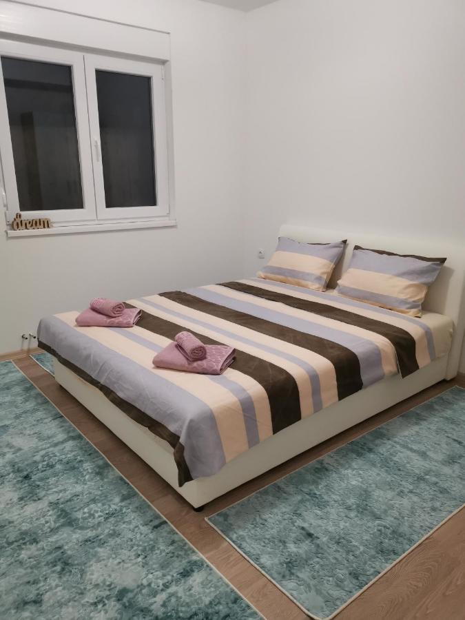 Apartman And Rooms Dream House Мостар Екстериор снимка