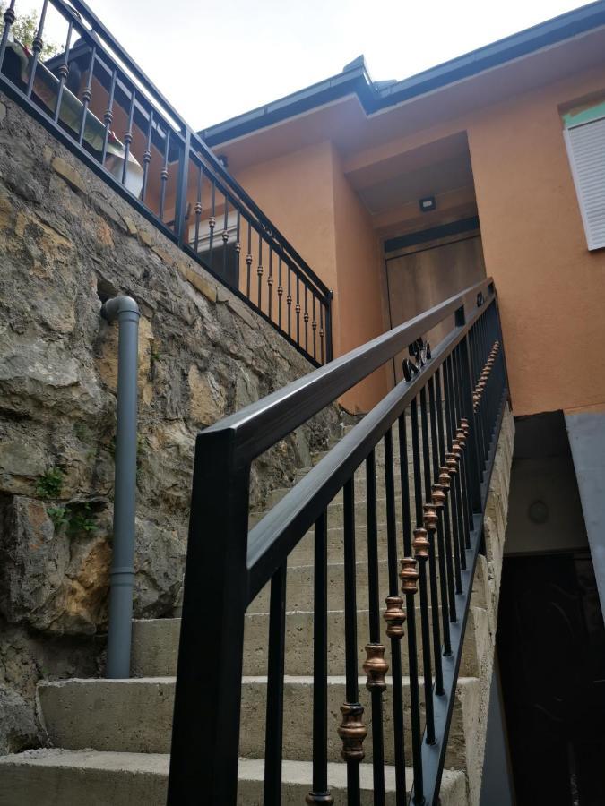 Apartman And Rooms Dream House Мостар Екстериор снимка