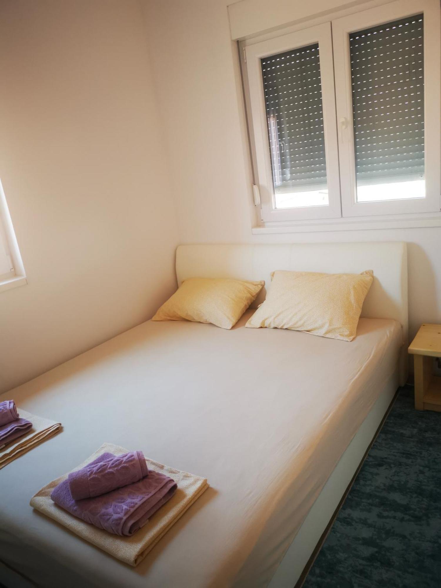 Apartman And Rooms Dream House Мостар Екстериор снимка