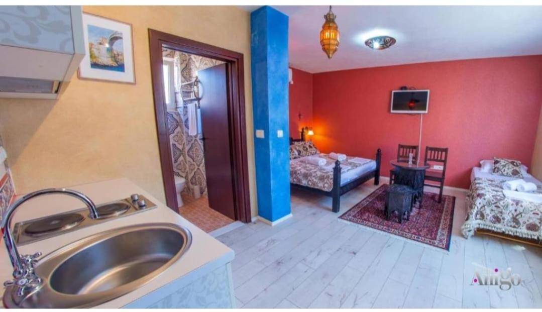 Apartman And Rooms Dream House Мостар Екстериор снимка